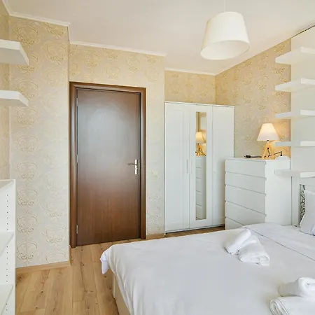 Viewpoint-2br Free Parking Apartment *